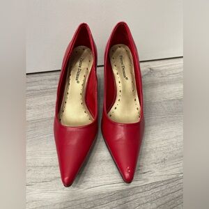 Pierre Dumas heels, red, sz 7.5